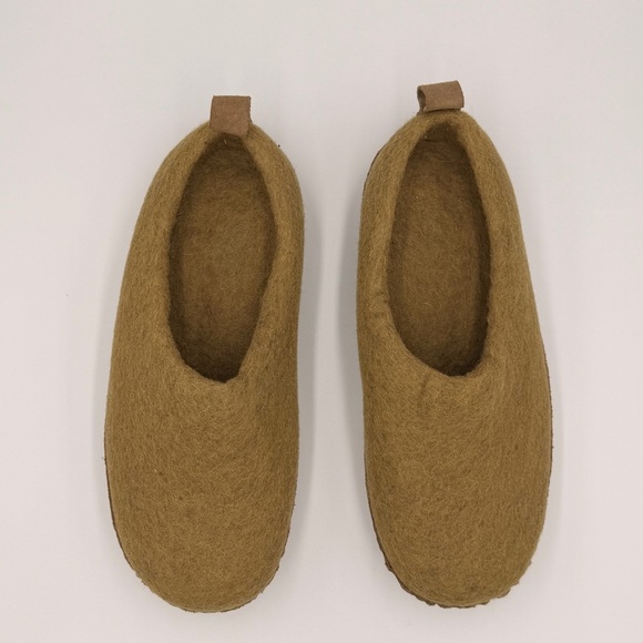 Shoes - Felted Wool Leather Bottom Olive Green Bohemian Hippie Cozy Backless Slipper 10